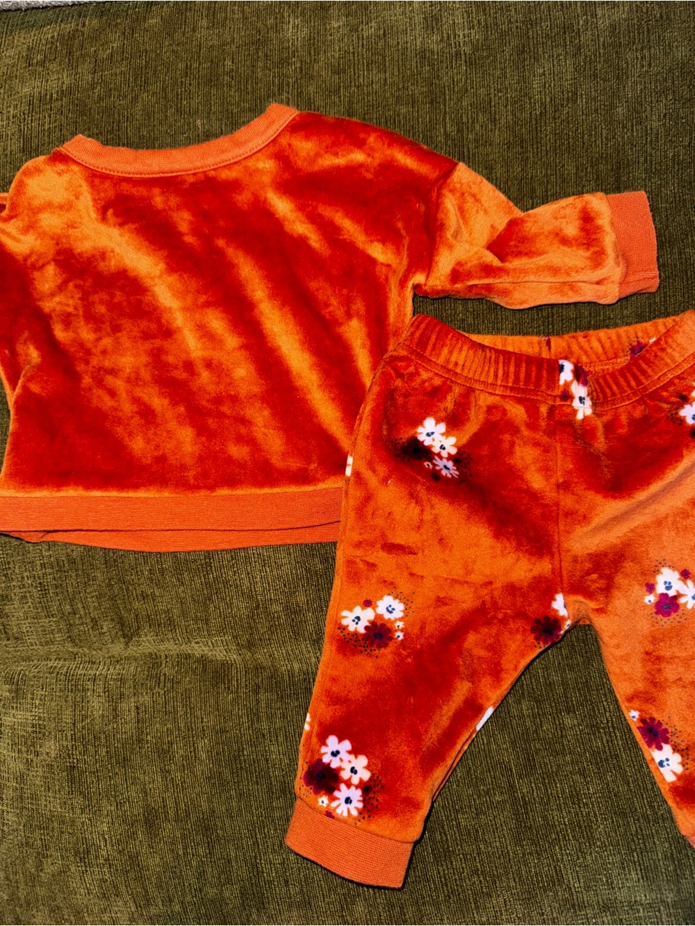 Set of 2 Sweatsuits Cat and Jack & Old Navy - Picture 3 of 5